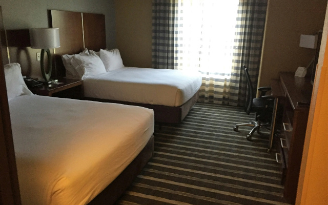 Holiday Inn Express & Suites Perry-National Fairground Area #34 by IHG
