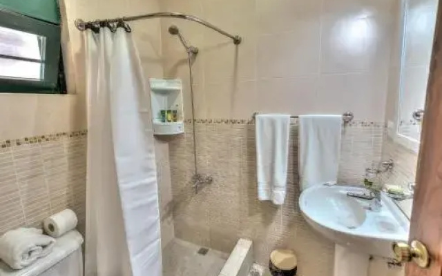 Unique Oceanview Apt G406
