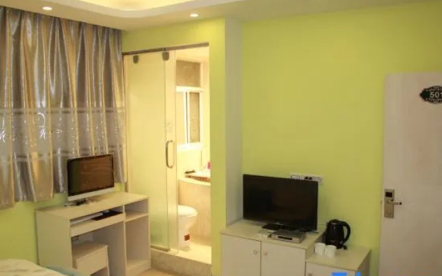 Zhaotong Mili Apartment