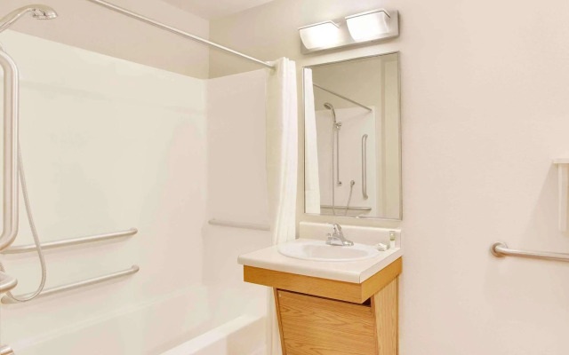 Extended Stay America Select Suites - Mobile - I-65