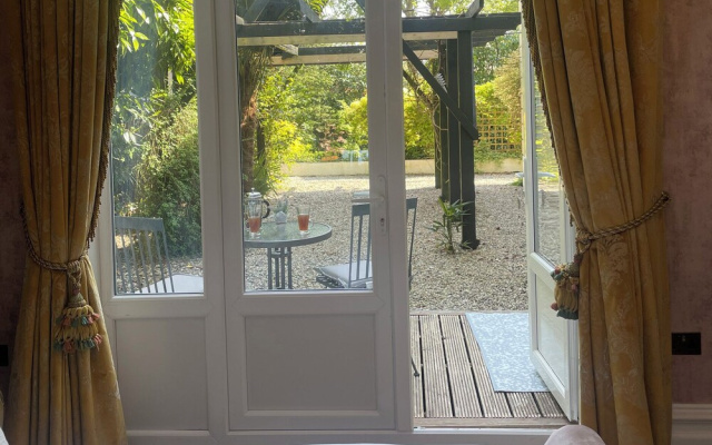 Garden Apartment