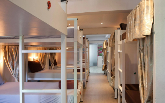 Hello Backpacker Samui Hostel
