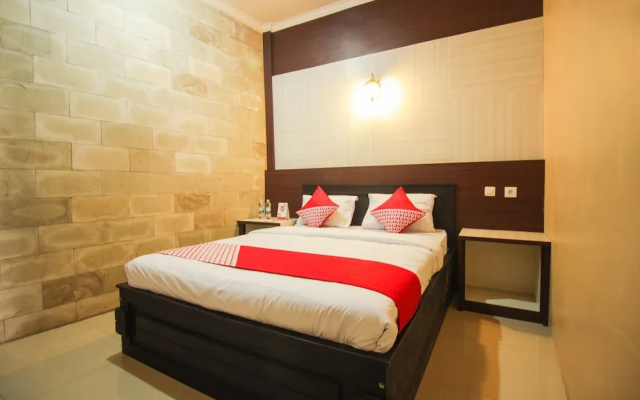 OYO 820 Abad Baru Hotel