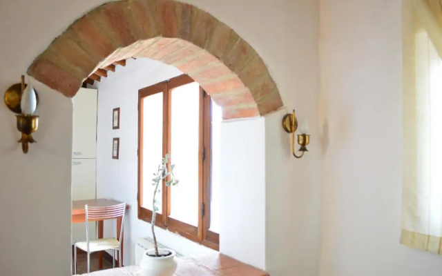 Apartment with Little Arch