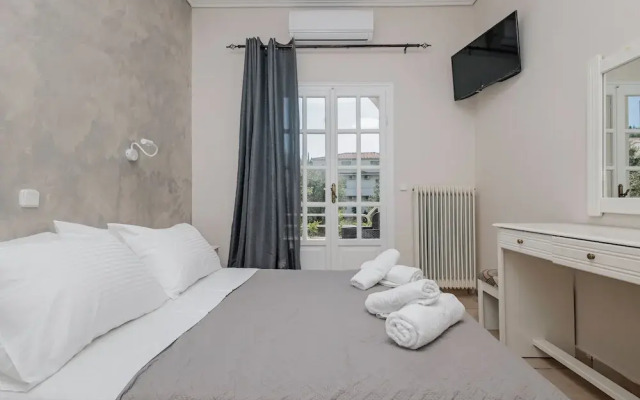 Pelithea Aparthotel