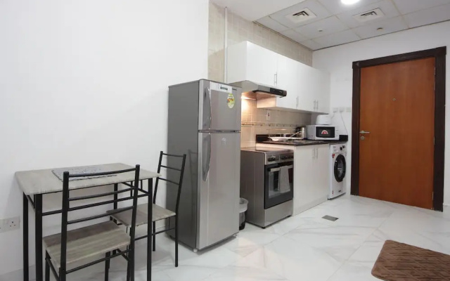 Studio Apartment in Palace Tower 2