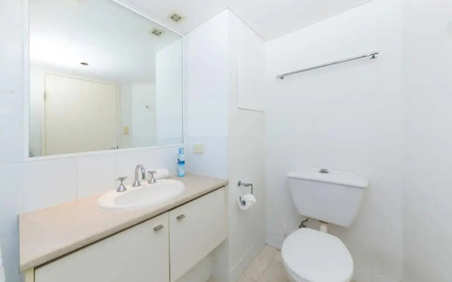 1 Bedroom Apartment In CBD Views