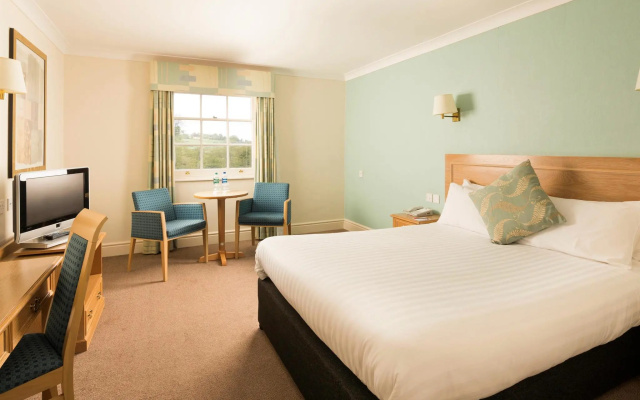 Mercure Gloucester Bowden Hall Hotel