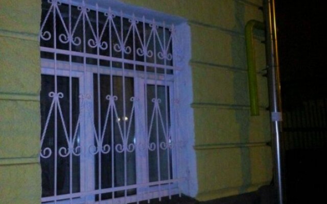 Hostel Na Shabolovke вид на фасад
