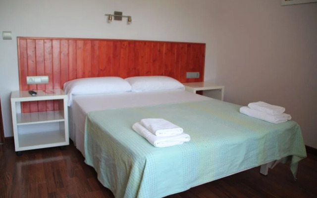 Hostal Cruce