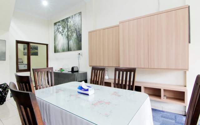 Embe Joglo Homestay