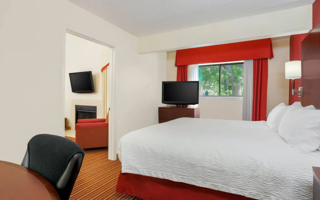 MainStay Suites St. Louis - Galleria