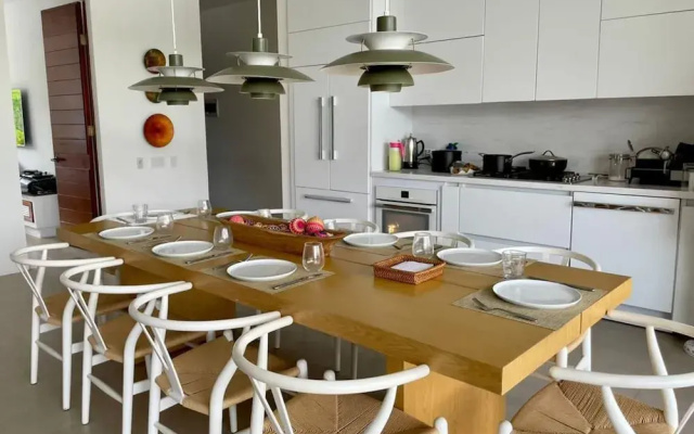 W Charming 5BR Villa in the Heart of Anapoima