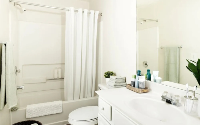 InTown Suites Extended Stay Indianapolis IN – I-70/Post Drive