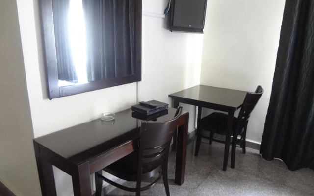 Tamrah Suites Hotel