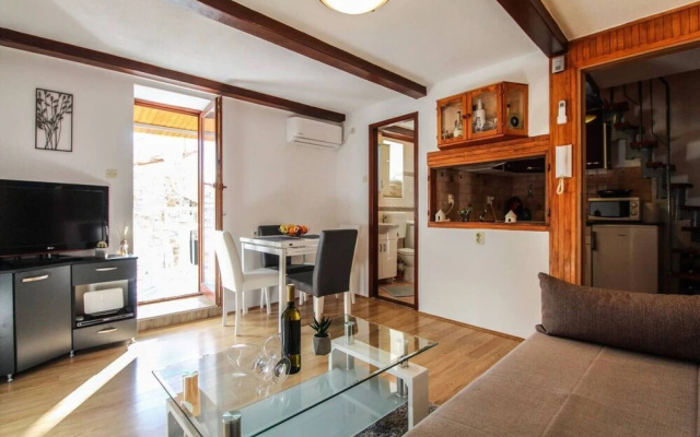 Lovely 2-bed Apartment in Rovinj