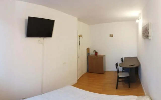 Chambre 14m² proche Saclay / Massy bus à 2' à pied