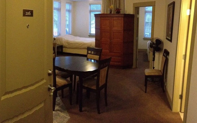 Pemberton Gateway Village Suites