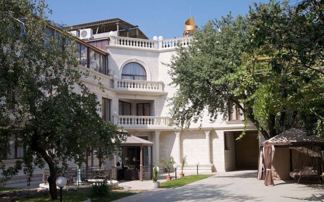 Hotel Ajax вид на фасад