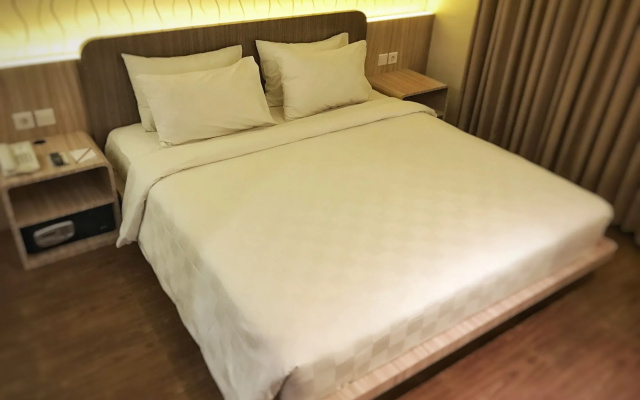 M Premiere Hotel