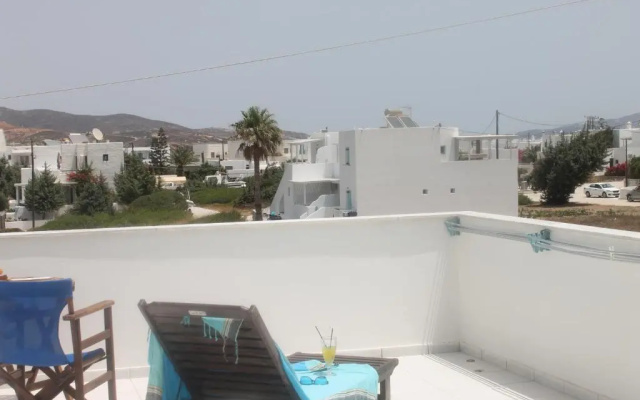 V-rooms in Milos Cyclades