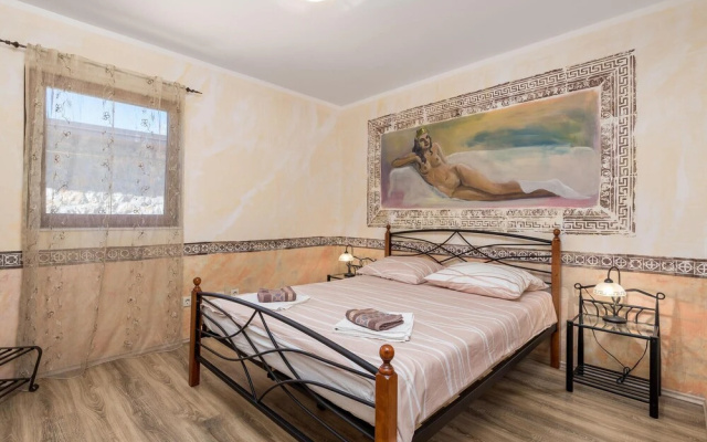 Amazing Home in Zgaljici With Sauna, Wifi and 4 Bedrooms