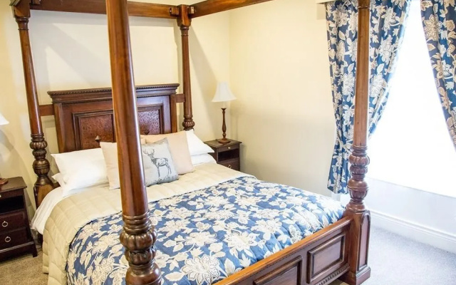 The Black Bull Hotel