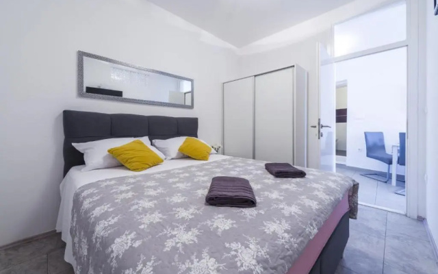 Tinker Bell Apartment