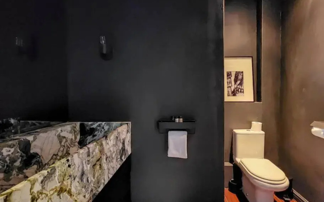 New York Style Apartment with the City Life!