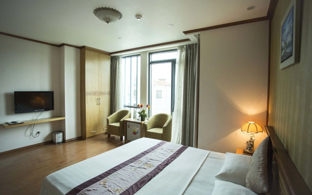 New Lotus Hotel