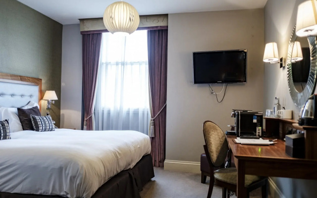 The Drayton Court Hotel