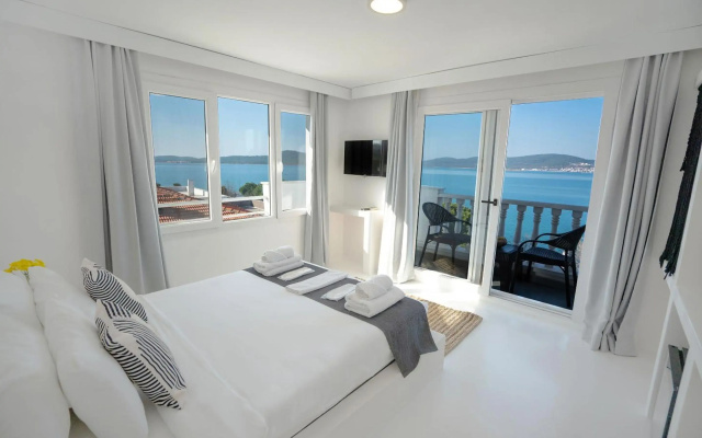Camlik 87 Hotel Ayvalik