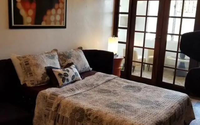 Luxury 2 Br. Art Deco Home