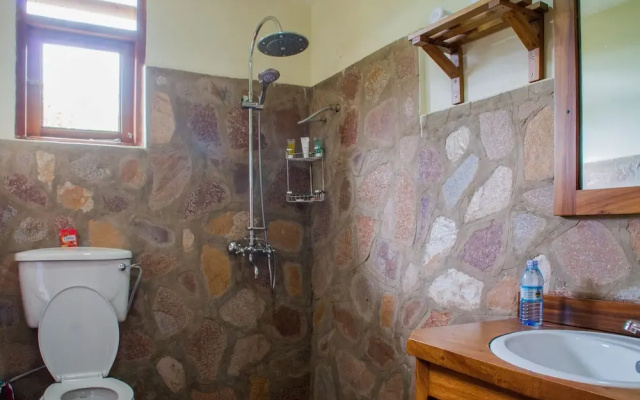 Ichumbi Gorilla Lodge