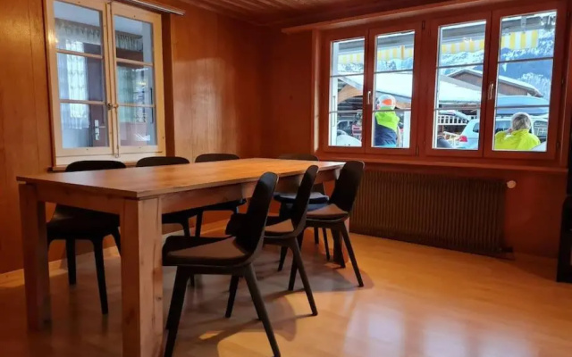 Chalet Engi for 6-8 People