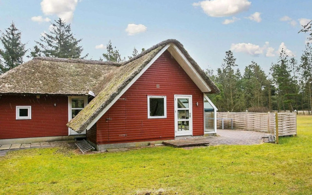 6 Person Holiday Home in Henne