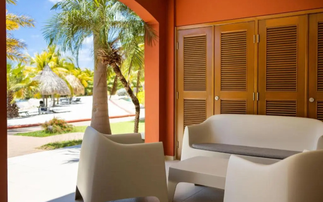 Spanish Water Apartments