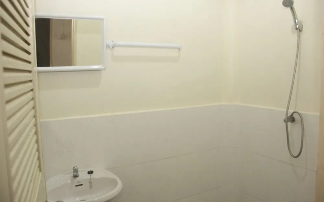 The Beach Village - Hostel