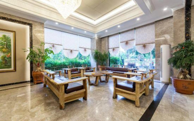 Longyan Fangyuan Spring Hotel (Yongding District People's Government Branch)