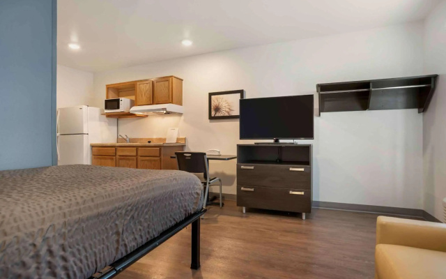Extended Stay America Select Suites - Pensacola - Northeast