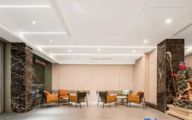 Teddy Hotel (Yiwu International Trade City Santing Road Night Market Street Branch)