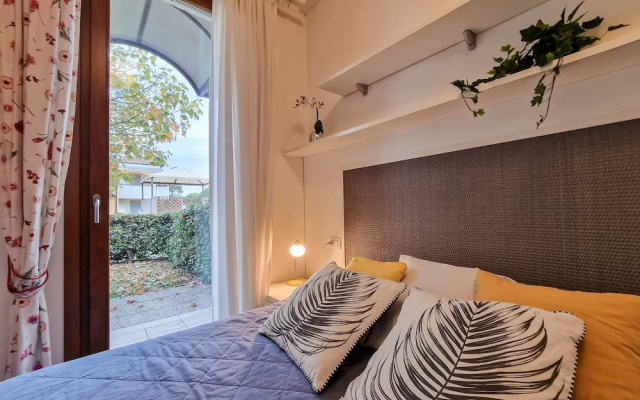 Ground-floor Apartment With Garden and Pool Access