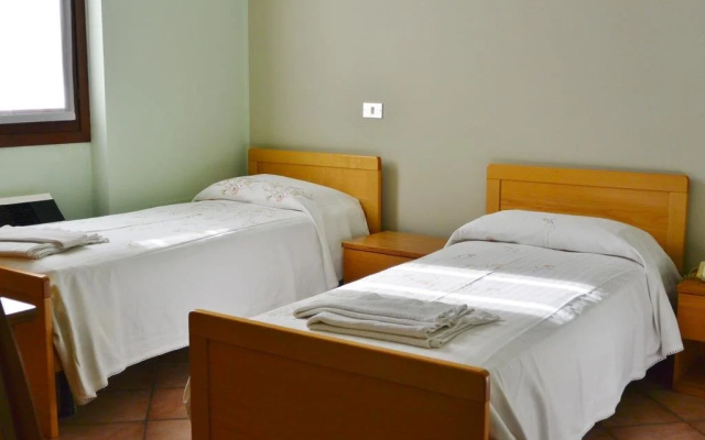 Albergo Escondido