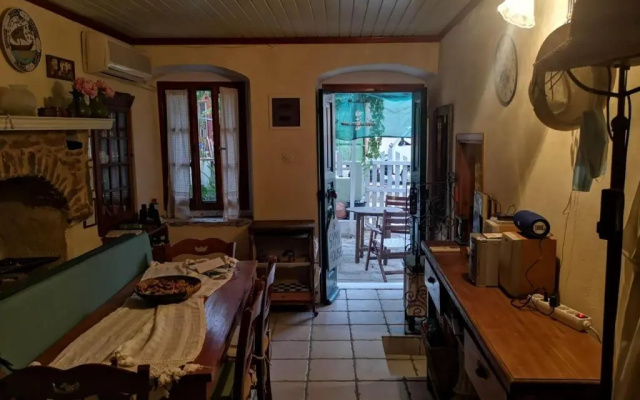 Symi George House