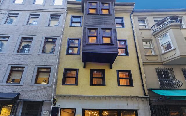 Отель Meroddi Galata Mansion вид на фасад