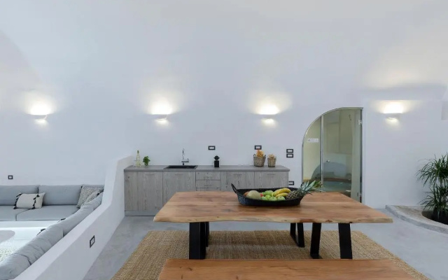 Alluvial Santorini Suites