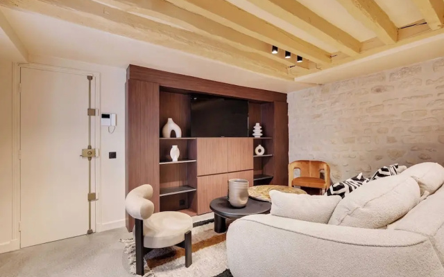 Sublime 3 BDR Renovated by Architect - Bon Marche