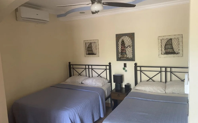 Casas del Toro Playa Flamingo