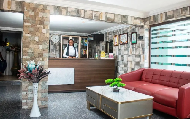 Ultimate Hotel