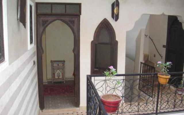 Отель Riad Casa Sophia вид на фасад